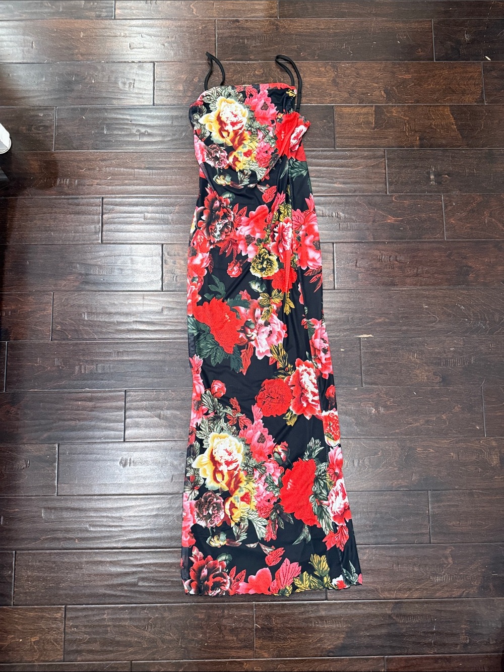 Superdown fitted Floral Strap Maxi Dress in Black and Red